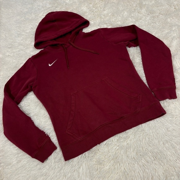 Nike Club Fleece Women's Training Hoodie In Team Cardinal Size Small - Picture 3 of 11